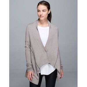 Lululemon Wrap It Up Sweater Taupe Sz 8 Merino Wool Athleisure Cozycore READ‎